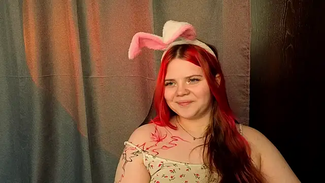 Snapshot of KellyFiery chatting on June 17, 2026, 8:28 am KellyFiery online show from June 17, 2026, 8:28 am