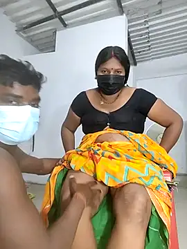 Desicouple1706 online show from January 13, 2026, 5:18 pm