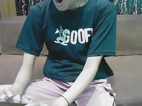 hello baby01 online show from April 5, 2026, 4:59 pm