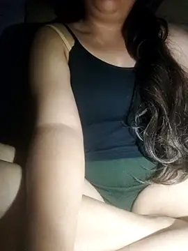 Snapshot of Tanvi_02 chatting on November 27, 2025, 1:29 am Tanvi 02 online show from November 27, 2025, 1:29 am