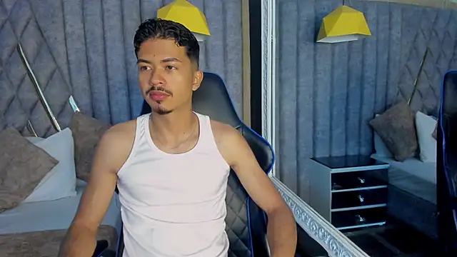 Snapshot of NicolaiKarav chatting on December 1, 2025, 12:10 pm NicolaiKarav online show from December 1, 2025, 12:10 pm