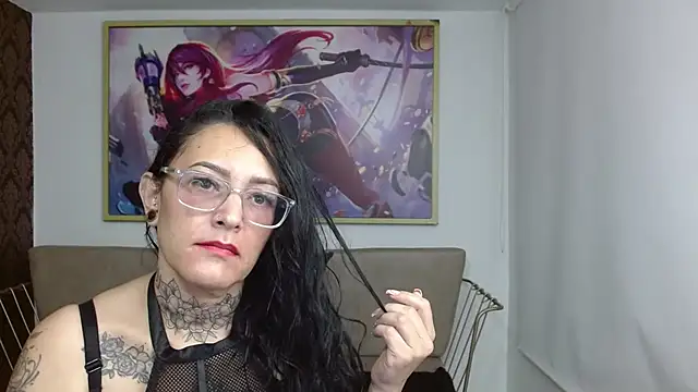 Snapshot of Roxanne_vale chatting on November 24, 2025, 8:08 pm Roxanne vale online show from November 24, 2025, 8:08 pm