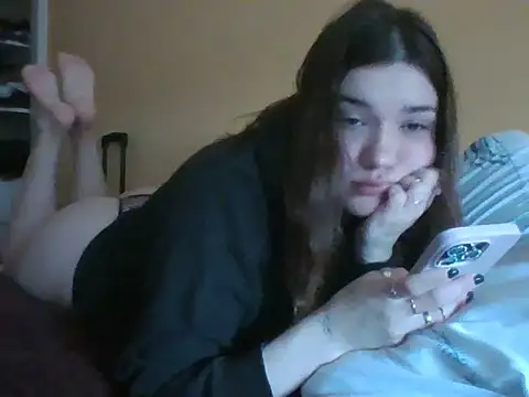 Snapshot of frutillitaaok_ chatting on July 10, 2026, 6:43 pm frutillitaaok online show from July 10, 2026, 6:43 pm