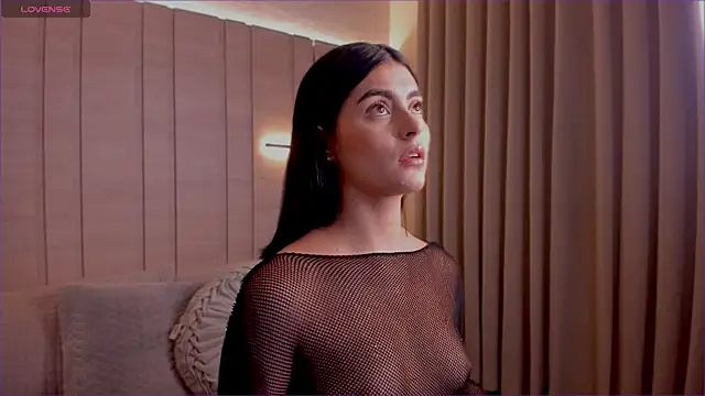 Snapshot of SarhaVega chatting on November 24, 2025, 4:34 am SarhaVega online show from November 24, 2025, 4:34 am