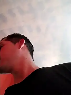 Snapshot of Logan_hetero1 chatting on November 22, 2025, 6:40 pm Logan hetero1 online show from November 22, 2025, 6:40 pm