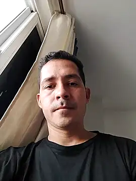 Snapshot of Logan_hetero1 chatting on November 23, 2025, 7:57 pm Logan hetero1 online show from November 23, 2025, 7:57 pm