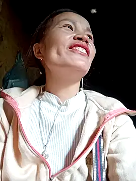 Snapshot of nangmo chatting on November 24, 2025, 4:23 am nangmo online show from November 24, 2025, 4:23 am