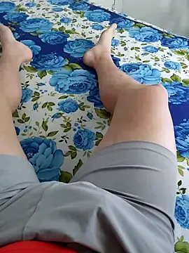 dreamybboy online show from February 14, 2026, 5:26 am