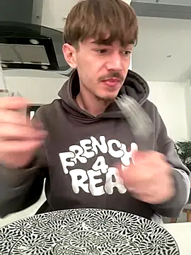 Snapshot of vicoo077 chatting on November 22, 2025, 12:48 pm vicoo077 online show from November 22, 2025, 12:48 pm