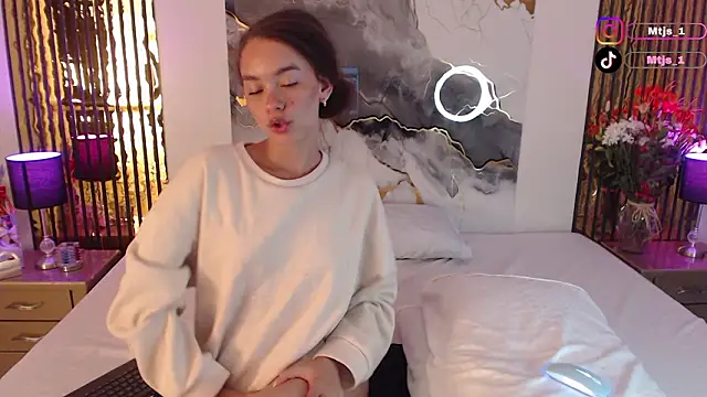 MiticaBrennet  online show from March 13, 2026, 2:40 am