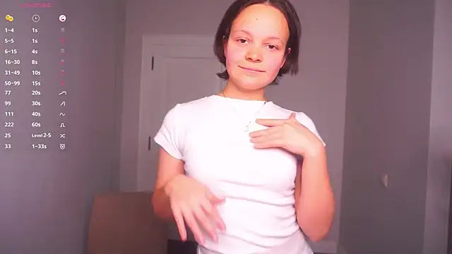 Snapshot of MerriCarros chatting on November 25, 2025, 9:20 am MerriCarros online show from November 25, 2025, 9:20 am