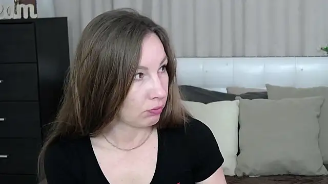 Snapshot of Brandy_Gem chatting on March 27, 2026, 7:25 am Brandy Gem online show from March 27, 2026, 7:25 am