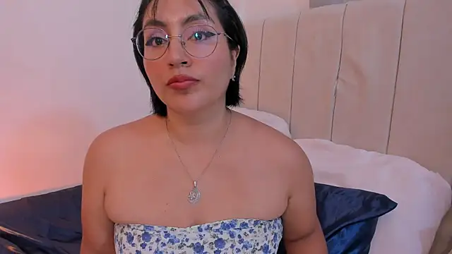 Snapshot of natty_bush chatting on July 17, 2026, 8:14 pm natty bush online show from July 17, 2026, 8:14 pm