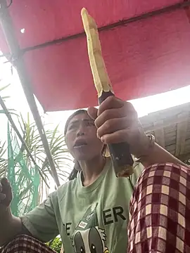 meganmeo online show from March 28, 2026, 6:24 am