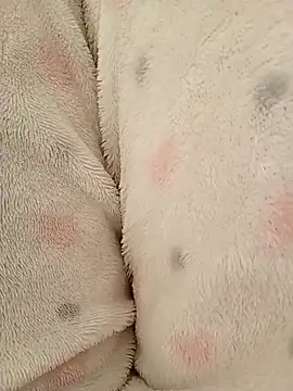 Snapshot of EweXZZ chatting on November 27, 2025, 1:13 pm EweXZZ online show from November 27, 2025, 1:13 pm