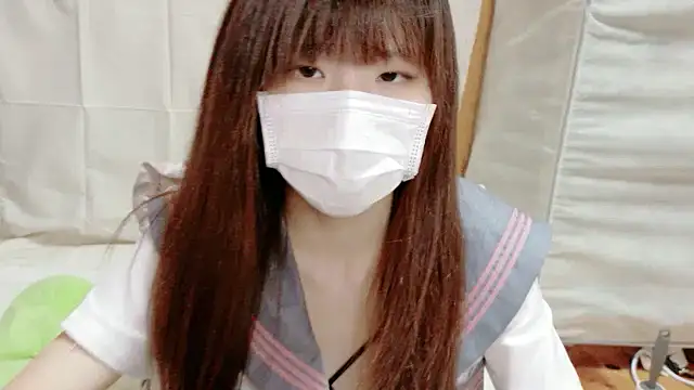  NATSUMI online show from December 21, 2025, 1:18 pm