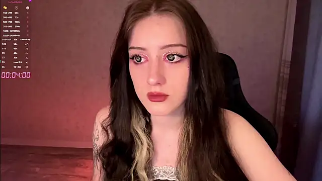 Meowluly online show from May 12, 2026, 9:34 pm
