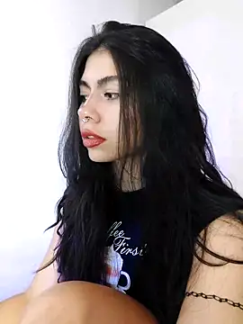 ArgentinaShani online show from December 16, 2025, 1:21 am