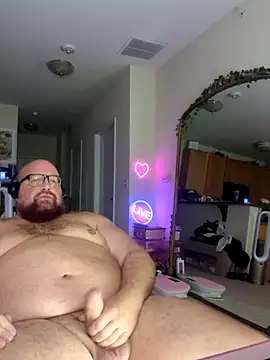 Snapshot of BigBearforCuddles chatting on April 21, 2026, 11:40 pm BigBearforCuddles online show from April 21, 2026, 11:40 pm