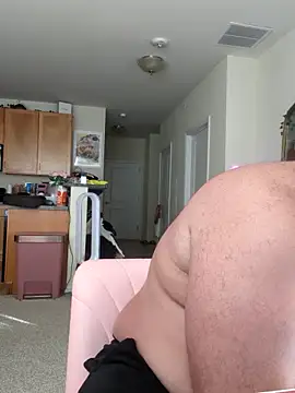 Snapshot of BigBearforCuddles chatting on April 22, 2026, 10:44 pm BigBearforCuddles online show from April 22, 2026, 10:44 pm