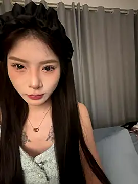 jiarenya online show from January 8, 2026, 10:28 am