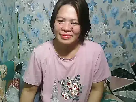 Smilinglovely online show from December 18, 2025, 11:55 pm