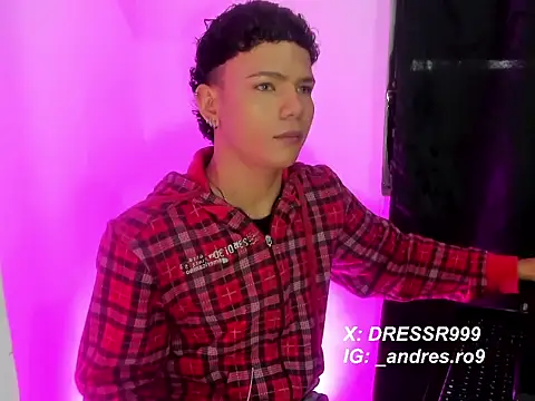 secret justin7 online show from December 4, 2025, 12:03 pm