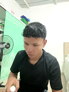 secret justin7 online show from December 5, 2025, 11:08 am