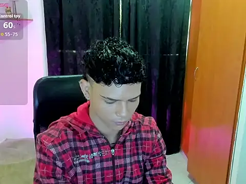 secret justin7 online show from December 14, 2025, 12:32 pm