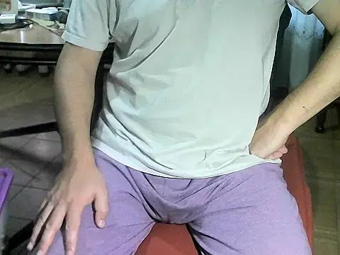 Snapshot of OreCam chatting on March 2, 2026, 8:26 pm OreCam online show from March 2, 2026, 8:26 pm