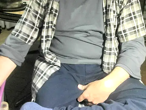 Snapshot of OreCam chatting on April 7, 2026, 7:09 am OreCam online show from April 7, 2026, 7:09 am