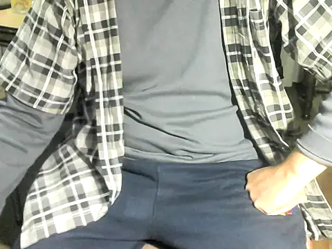 Snapshot of OreCam chatting on April 9, 2026, 11:10 pm OreCam online show from April 9, 2026, 11:10 pm