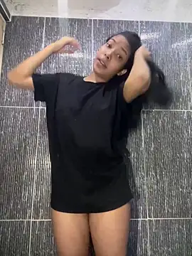 KarolRojas 22 online show from April 6, 2026, 10:11 pm