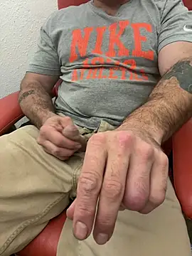 Snapshot of 2addictivelyhorny chatting on February 8, 2026, 9:34 am 2addictivelyhorny online show from February 8, 2026, 9:34 am