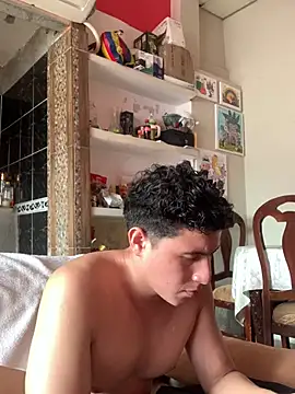 Snapshot of angelxxx95 chatting on February 4, 2026, 4:57 pm angelxxx95 online show from February 4, 2026, 4:57 pm