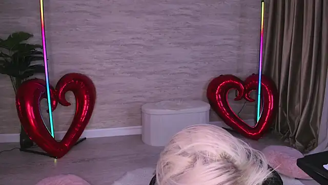 SexyElisabeth online show from February 23, 2026, 4:43 am