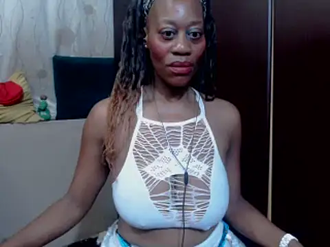 sweetcandyx24 online show from January 9, 2026, 10:11 pm