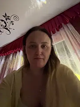 TomilaSi online show from February 3, 2026, 11:21 pm