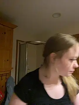 SmirkFans online show from February 3, 2026, 6:22 am