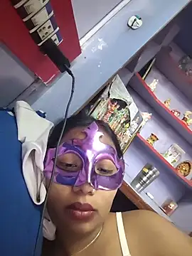 aarti03fb online show from April 10, 2026, 6:40 am