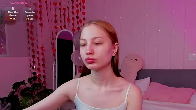 Snapshot of lally_cute chatting on February 27, 2026, 7:25 pm lally cute online show from February 27, 2026, 7:25 pm