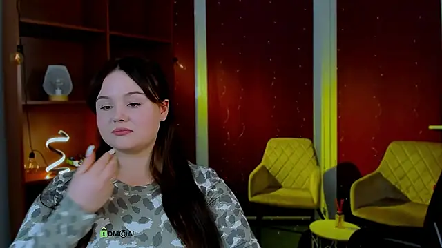 candy flossie1 online show from April 20, 2026, 8:43 pm