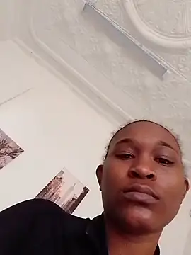 JuicyEbonyGoddess online show from May 20, 2026, 9:48 am