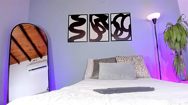 AmaraStorm online show from February 12, 2026, 7:53 pm