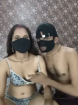 Sexy komal02 online show from July 28, 2026, 1:21 pm