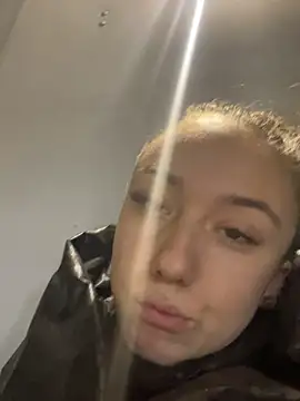 CristinaSw online show from February 1, 2026, 4:27 pm