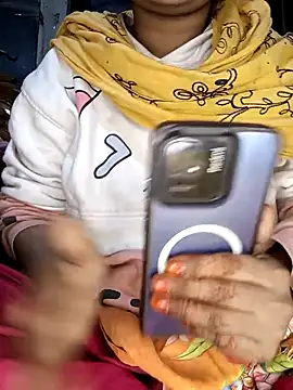 Snapshot of Jhunaki_789 chatting on January 6, 2026, 3:32 am Jhunaki 789 online show from January 6, 2026, 3:32 am