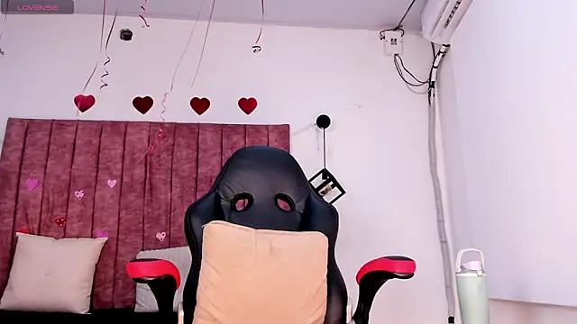 Snapshot of Noah_Katz chatting on February 24, 2026, 3:37 am Noah Katz online show from February 24, 2026, 3:37 am