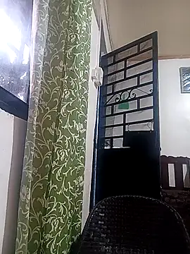 cutechubby online show from April 8, 2026, 10:43 pm