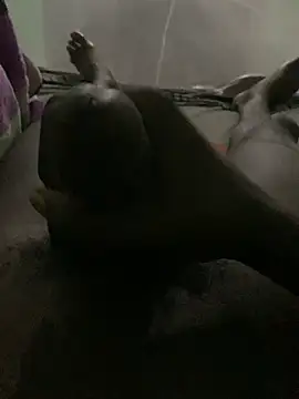 Snapshot of Azert2202 chatting on February 14, 2026, 4:42 am Azert2202 online show from February 14, 2026, 4:42 am